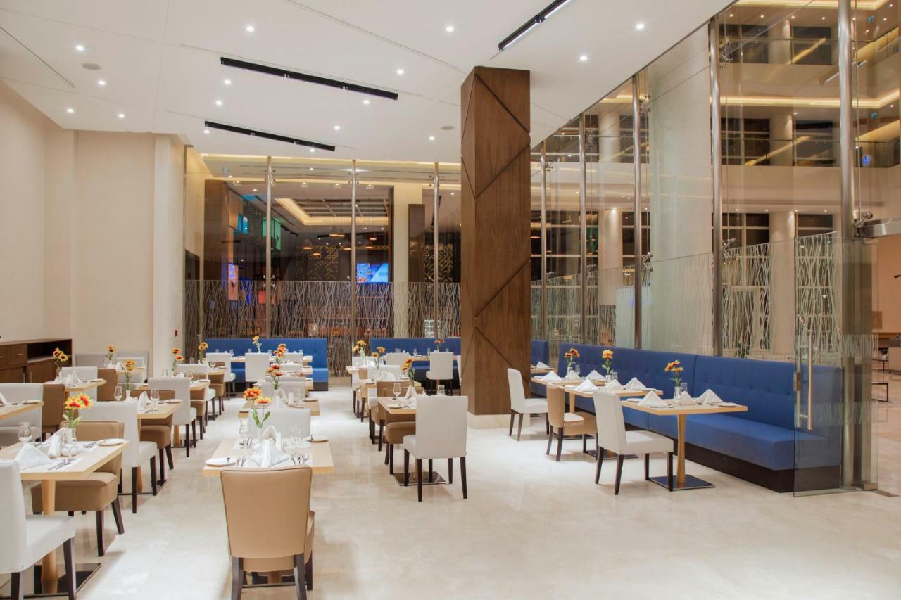 Cristal Amaken Hotel Riyadh Bagian luar foto